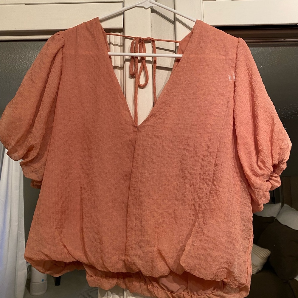 ASTR The Label Puff Sleeve Pink Top